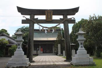 三柱神社