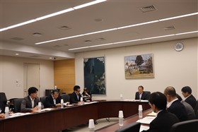 議長へ要望の様子